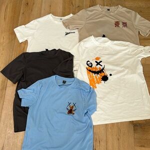 5 SHEIN men’s tees in size medium for sale in a bundle.